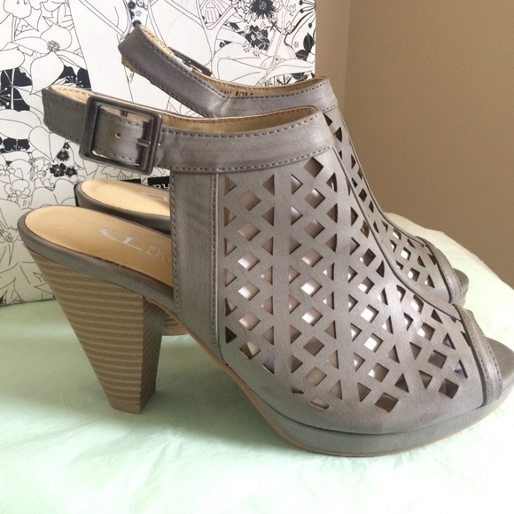 cl by laundry block heel